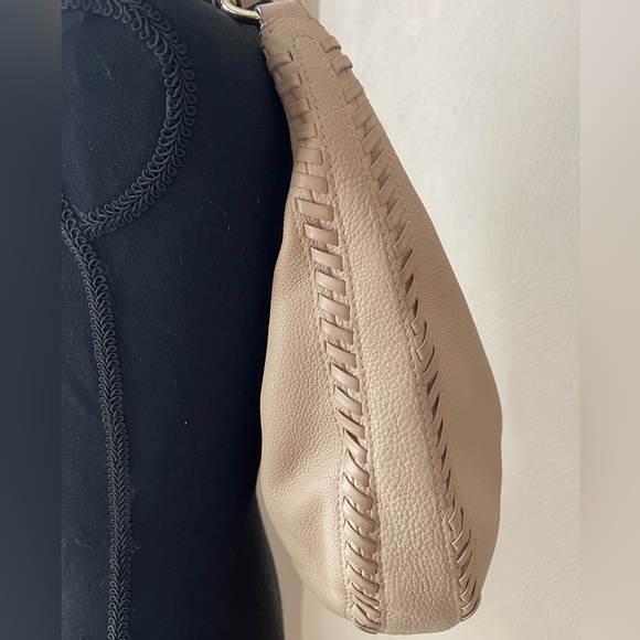 Michael Kors Hobo Bag in Light Tan - Picture 4 of 16